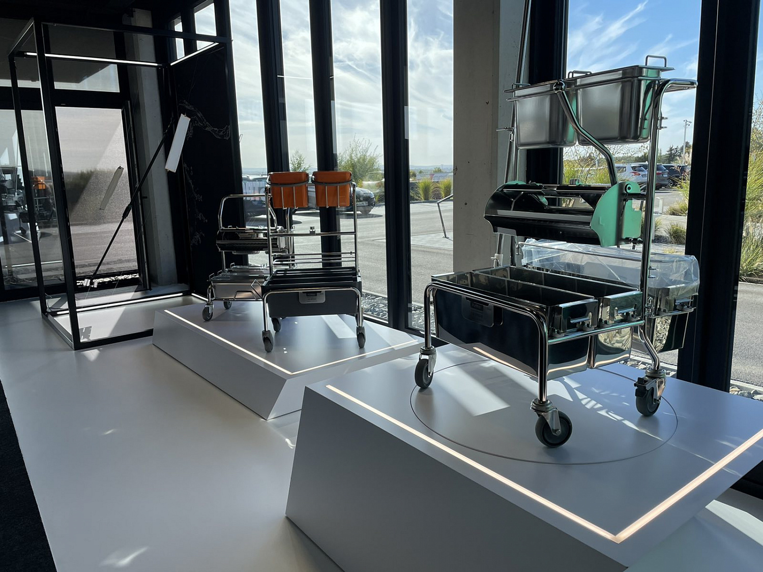 Презентация новой линейки BlackLine бренда Hydroflex