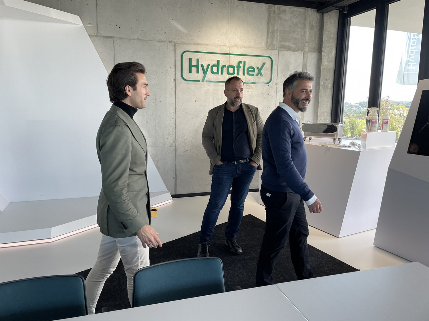 Презентация новой линейки BlackLine бренда Hydroflex